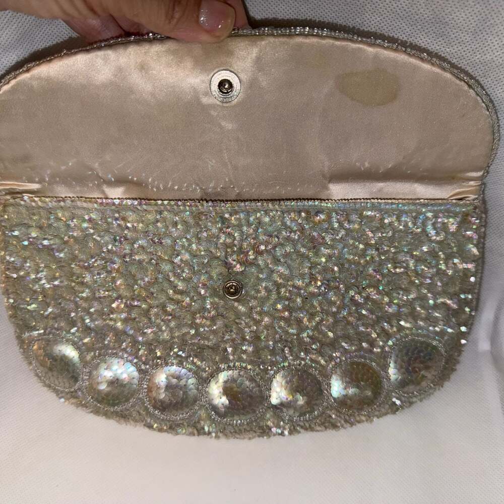 Vintage Silver Sequin and Bead Evening Clutch Bag with Chain Strap & Coin Purse - Picture 2 of 13